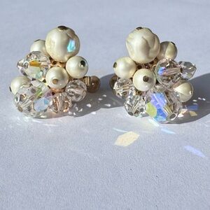 Elegant Crystal and Pearl Earrings